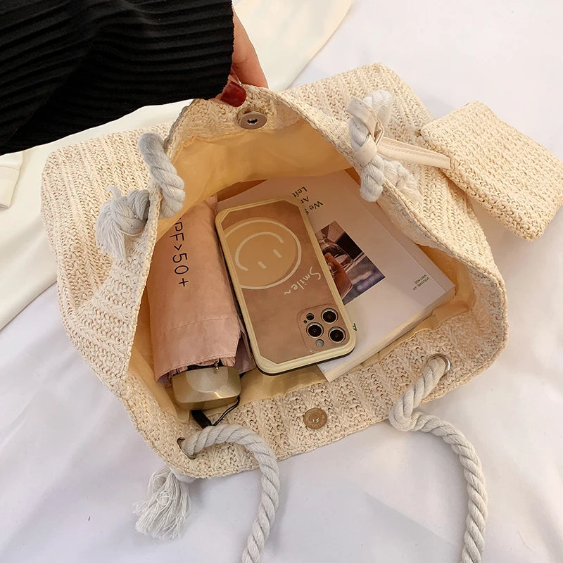 Bolso estilo rafia grande con neceser✨👜